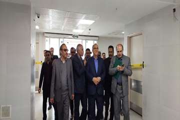 گزارش تصویری بازدید وزیر بهداشت درمان و آموزش پزشکی از کاشان و آران و بیدگل