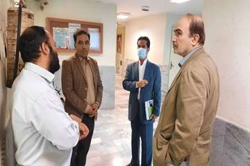 بازدید رئیس دانشگاه از مرکز آموزشی درمانی شهید دکتر بهشت