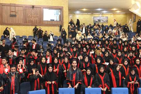 مراسم جشن فارغ التحصیلی دانشجویان دانشگاه علوم پزشکی کاشان برگزار شد 
